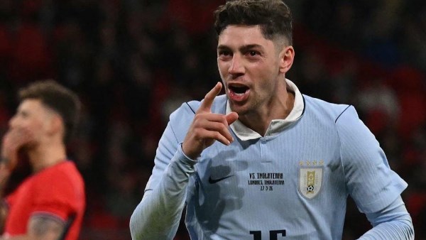 فالفيردي يكشف مركزه المفضل| ويستعيد ليلة الهاتريك التاريخي ضد السيتي.. وطموحاته مع الأوروجواي