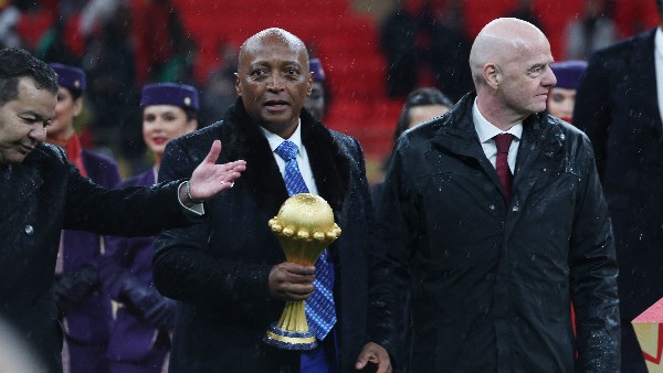 موتسيبي يعلن تعديلات كبيرة في التحكيم بعد جدل نهائي أمم أفريقيا