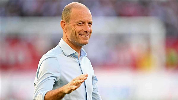 فرمان حاسم من الأهلي بشأن المدرب السابق.. بديل توروب