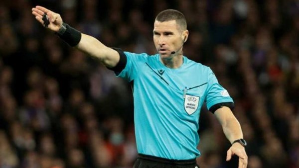 عقوبة سابقة تطارد كاباكوف حكم مباراة مصر وإسبانيا