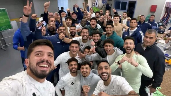 كهربا يحتفل بالفوز على بتروجت: للبترول زعيم واحد