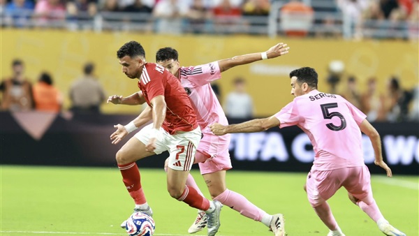 تريزيجيه يعلق على مواجهة مصر أمام إسبانيا