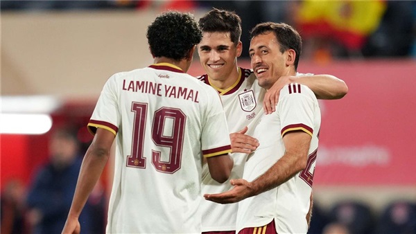 للمرة الأولى.. حارس جديد في قائمة إسبانيا قبل مواجهة مصر