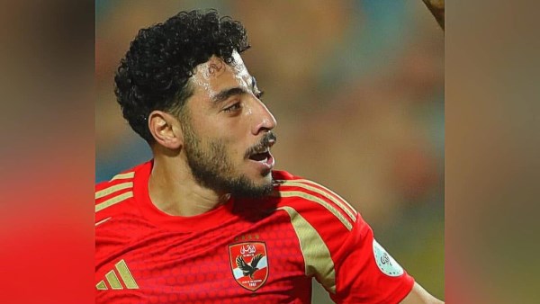 فرج عامر يفجر مفاجأة بشأن عودة أكرم توفيق للأهلي