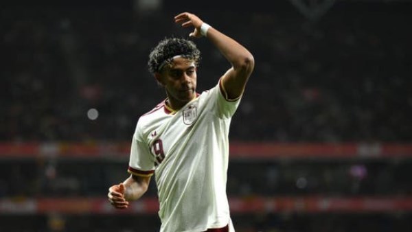 يامال غاضب من جماهير إسبانيا بعد هتافات معادية للمسلمين في مباراة مصر