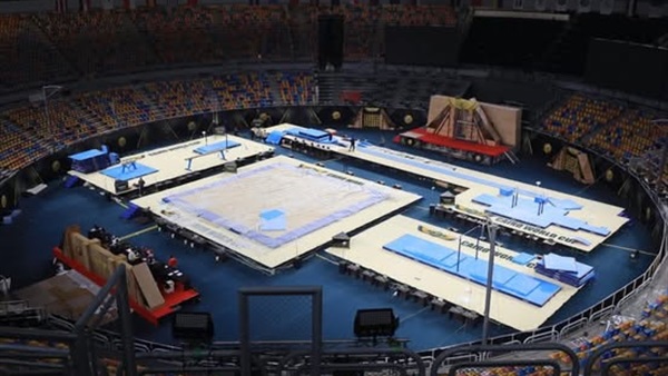 بلمسة أولمبية.. صالة استاد القاهرة تتزين لاستقبال كأس العالم للجمباز الفني