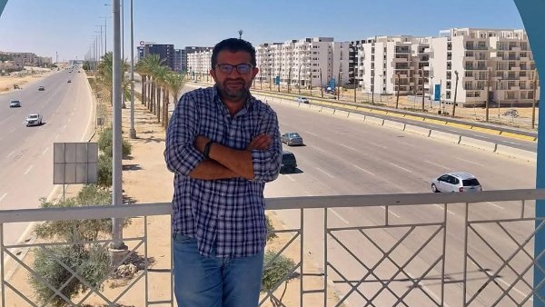 آخر ما كتبه المهندس حسام صادق شهيد لقمة العيش في الإمارات