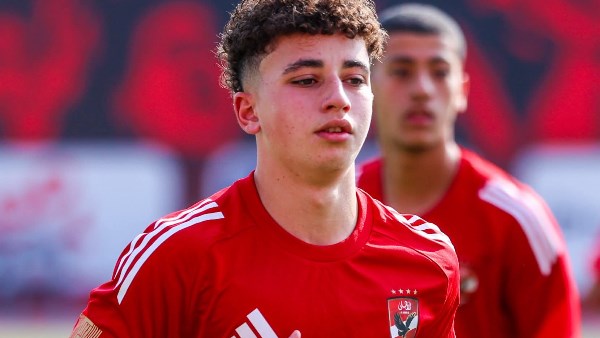 بعد حمزة عبدالكريم.. نجم جديد من الأهلي إلى الدوري الإسباني