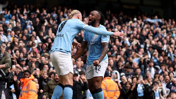 مانشستر سيتي يوسع الفارق أمام ليفربول.. هالاند يوقع على الهاتريك (فيديو)