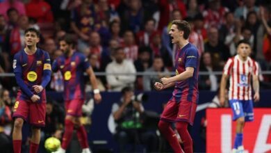 برشلونة يحسم القمة أمام أتلتيكو مدريد بثنائية ويقترب من الليجا