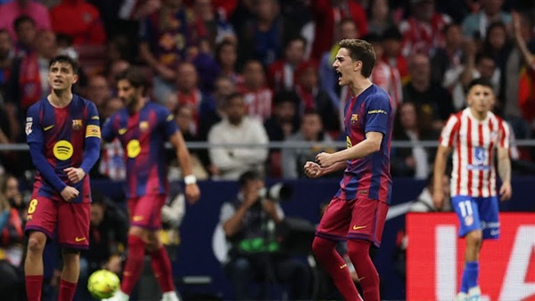 برشلونة يحسم القمة أمام أتلتيكو مدريد بثنائية ويقترب من الليجا