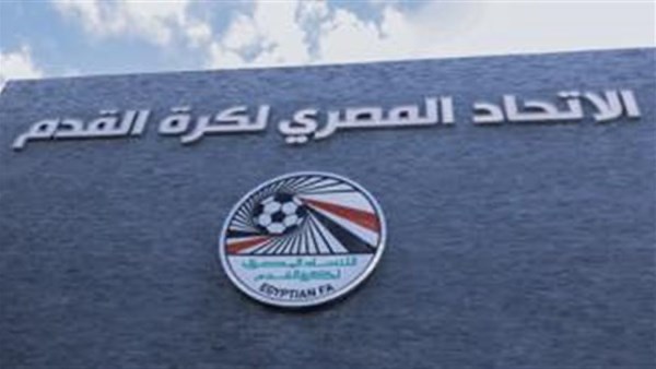 اتحاد الكرة لا يُراقب عقود اللاعبين ويكتفي بالتصديق النصي فقط