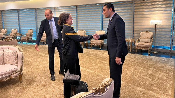 وزير الرياضة يستقبل هنا جودة بعد إنجازها التاريخي والتأهل لربع نهائي كأس العالم لتنس الطاولة