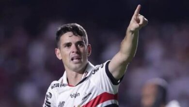 بسبب أزمة قلبية.. أوسكار يعلن اعتزال كرة القدم عن 34 عامًا