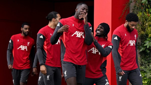 النجوم على الميزان.. من يرحل ومن يبقى عن ليفربول في الموسم الجديد ؟