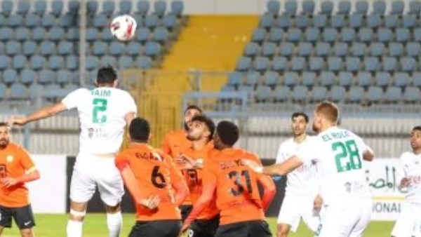 التعادل الايجابي يحسم الشوط الأول بين حرس الحدود والبنك الأهلي