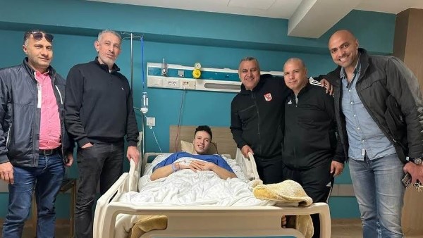 جراحة ناجحة لسيف عابد بعد إصابة الصليبي.. ولاعب الأهلي والمنتخب يبدأ رحلة العودة