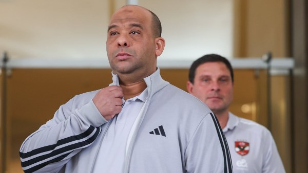 الأهلي ينفي رحيل وليد صلاح الدين عن منصب مدير الكرة