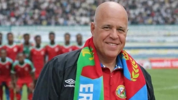 مش مؤثرين.. هشام يكن يعلّق على واقعة هروب لاعبي إريتريا