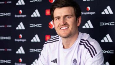 رسميا.. مانشستر يونايتد يجدد عقد هاري ماجواير