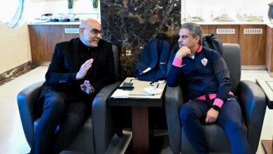 وفد السفارة المصرية بالجزائر يستقبل بعثة الزمالك قبل لقاء شباب بلوزداد