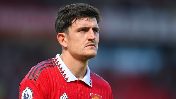 مانشستر يونايتد يؤمن دفاعه.. تمديد عقد هاري ماجواير حتى 2027