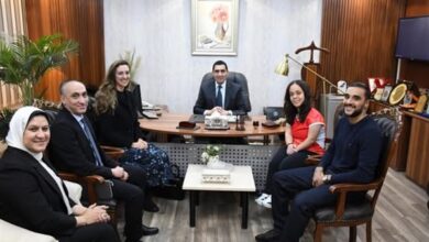 وزير الرياضة يلتقي رئيس اتحاد الريشة الطائرة ويشيد بنتائج اللاعبين في المشاركات الدولية