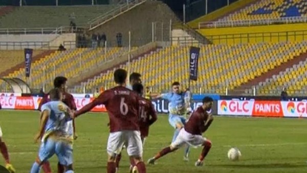 الأهلي سيئ فنيا في الملعب