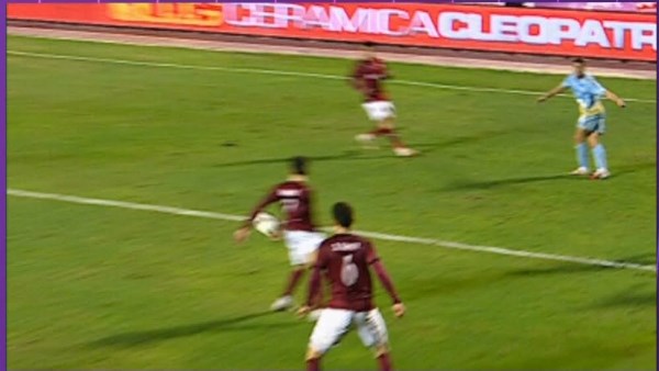 خبير تحكيمي يحسم الجدل بشأن عدم احتساب ركلة جزاء للأهلي أمام سيراميكا