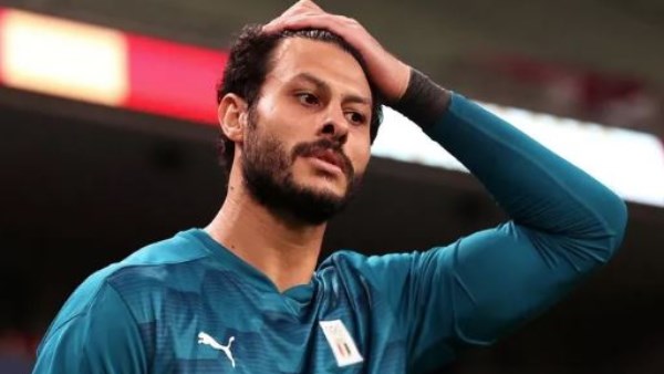 طرد محمد الشناوي بعد مباراة الأهلي وسيراميكا كليوباترا .. ما السبب
