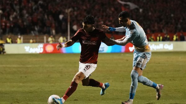 «شبانة» يصف مباراة الأهلي وسيراميكا بـ«الفضيحة التحكيمية» وينتقد قرار تعيين محمود وفا لإدارة اللقاء