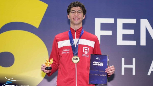 وزير الشباب والرياضة يهنئ يوسف شامل بحصد ذهبية العالم للسلاح بالبرازيل