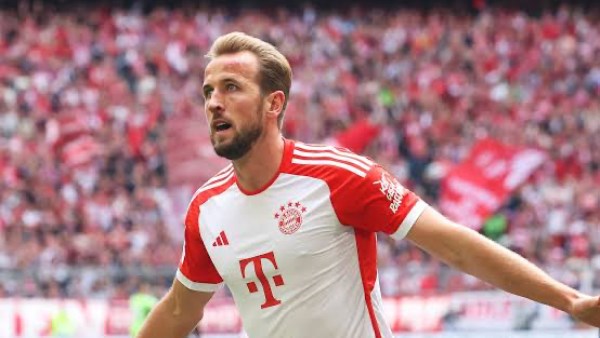 هاري كين يتجاوز محمد صلاح وهنري في سباق هدافي دوري الأبطال