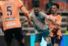 الأهلي يتعادل مع الفيحاء ويواصل مطاردة الصدارة في الدوري السعودي