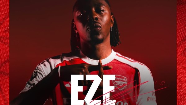 إيزي يتوج بجائزة لاعب الشهر في مارس.. تفاصيل