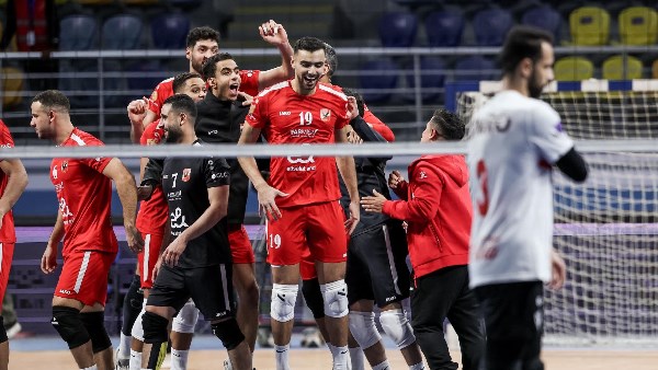 «رجال طائرة الأهلي» يواجه الجزيرة في نصف نهائي كأس مصر