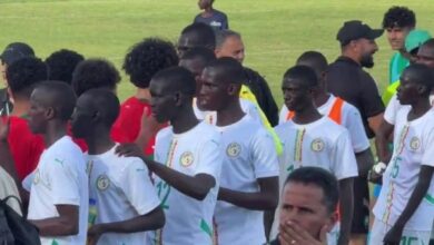 لفتة إنسانية غير مألوفة من لاعبي السنغال بعد الفوز على المغرب في كأس إفريقيا للمدارس