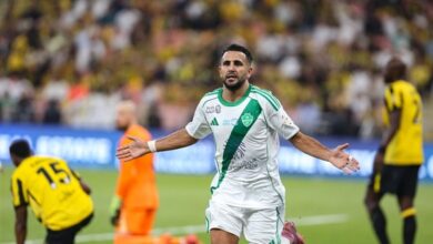 رياض محرز على أبواب عملاق تركيا في الصيف