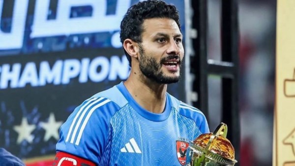 على رأسهم زيزو وإمام وتريزيجيه.. لاعبو الأهلي يدعمون الشناوي بعد إيقافه