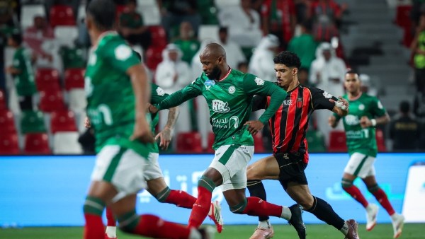 الرياض يقلب الطاولة على الاتفاق بثلاثية مثيرة في دوري روشن