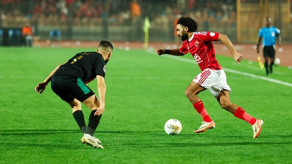 شوبير : حسين الشحات حارب للحصول على الإنذار الثالث