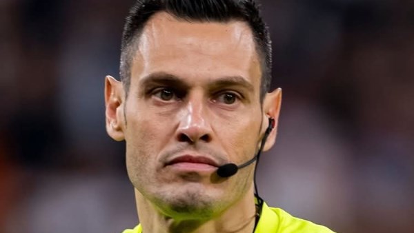 طاقم تحكيم إيطالي لقمة ليفربول وباريس.. مارياني يدير موقعة أنفيلد الحاسمة