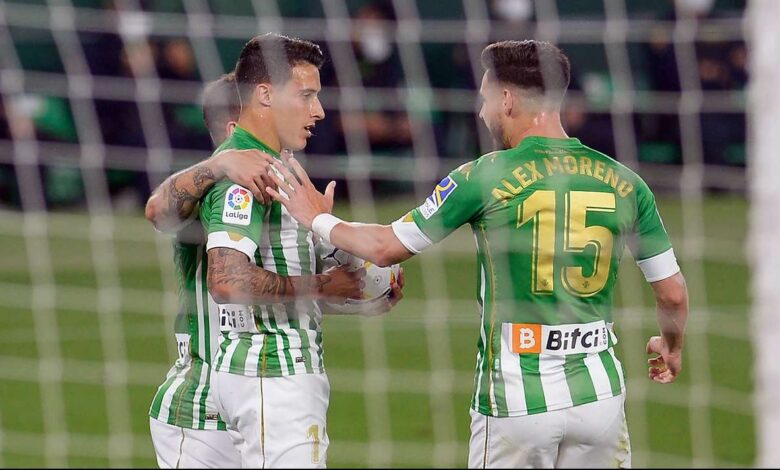 تعادل مثير بين أوساسونا وريال بيتيس في الدوري الإسباني