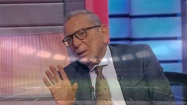 القيعي يكشف مفاجأة بشأن حديث الحكم "وفا" مع تريزيجيه