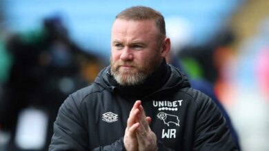 تعليق مفاجئ من أسطورة مانشستر يونايتد بشأن بطل البريميرليج