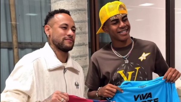 لامين يامال: نيمار قدوتي ومصدر إلهامي منذ الطفولة