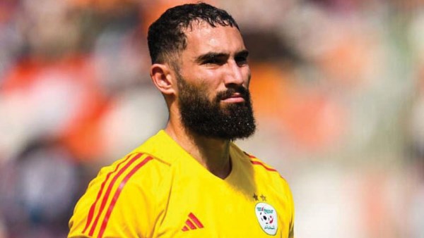 صدمة في معسكر الجزائر.. إصابة ماندريا تُهدد مشاركته قبل مونديال 2026