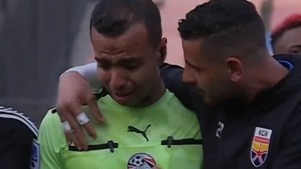 بعد إصابته.. الجونة يساند الحكم مصطفى الشهدي