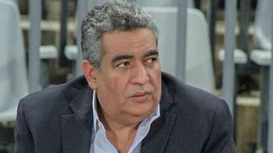 إعلامي يُشيد بـ أحمد مجاهد: رد بهدوء واحترافية على مُنتقديه