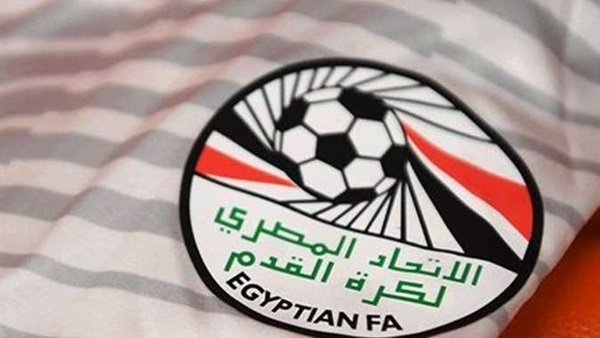 إجراء رسمي من اتحاد الكرة تجاه حكم مباراة الأهلي وسيراميكا.. مفاجأة